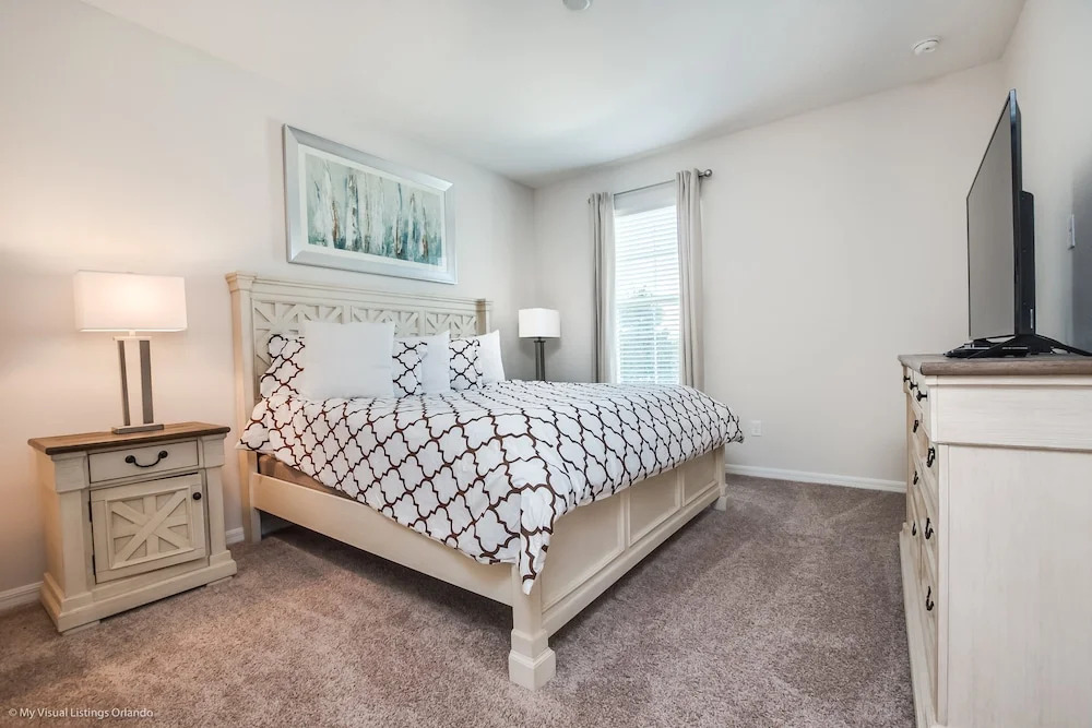 7 Bedroom 5 Bathroom with Spa & Game Room