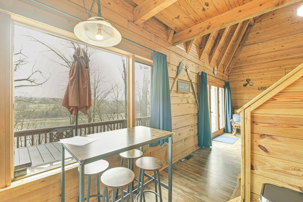 Lake Cumberland Log Cabin Near 3 Boat Ramps