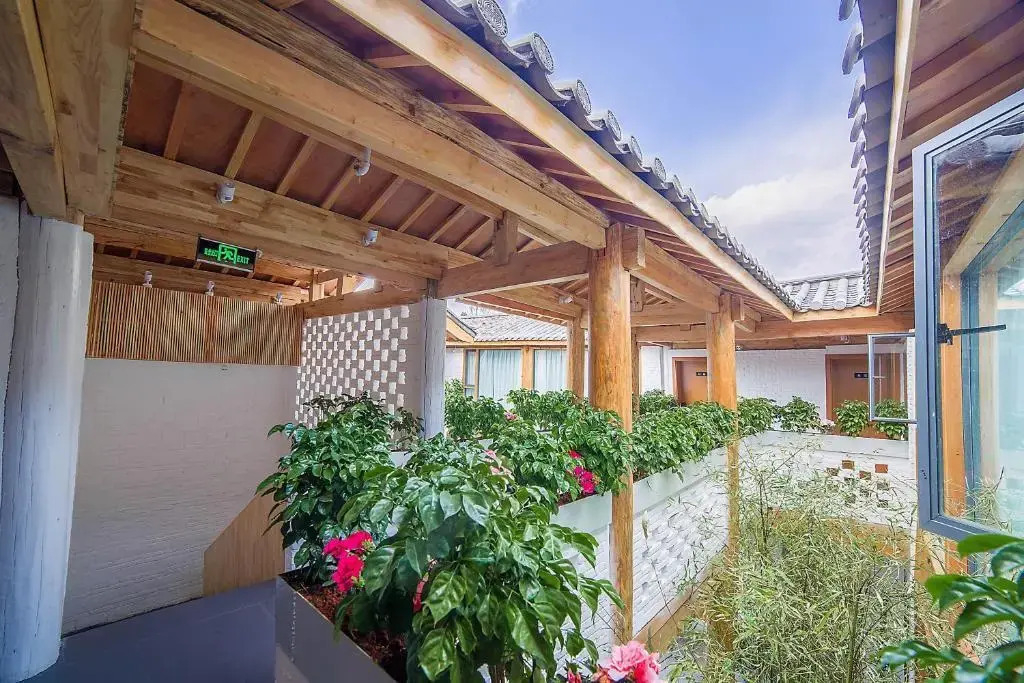26th · Courtyard · Hotel