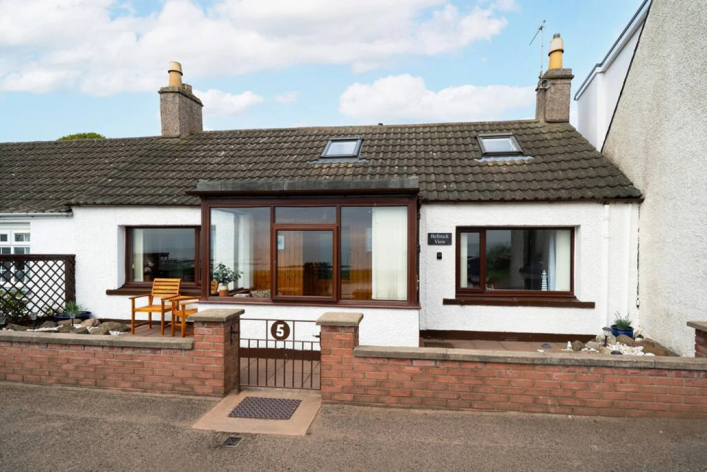 Bellrock View - Traditional Coastal Retreat
