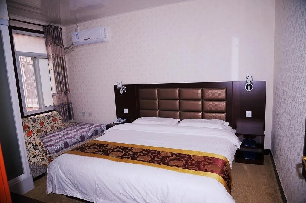 Yingbin Business Hotel
