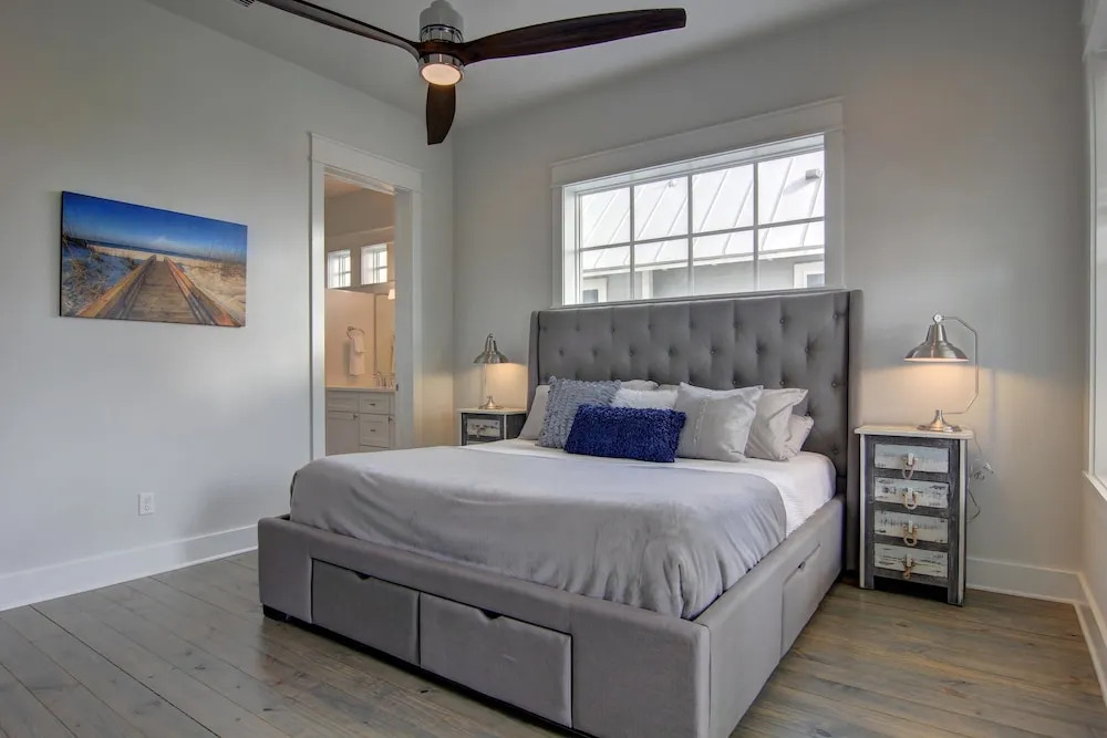 Cinnamon Shore- High Tide 243 HI