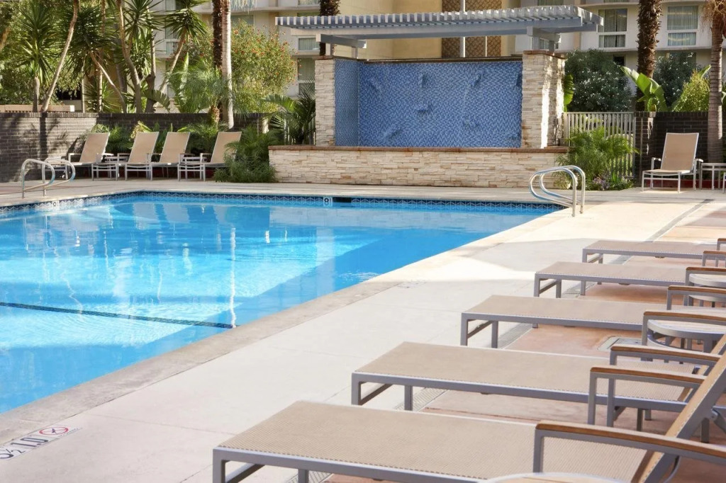 Four Points by Sheraton Los Angeles International Airport (США)