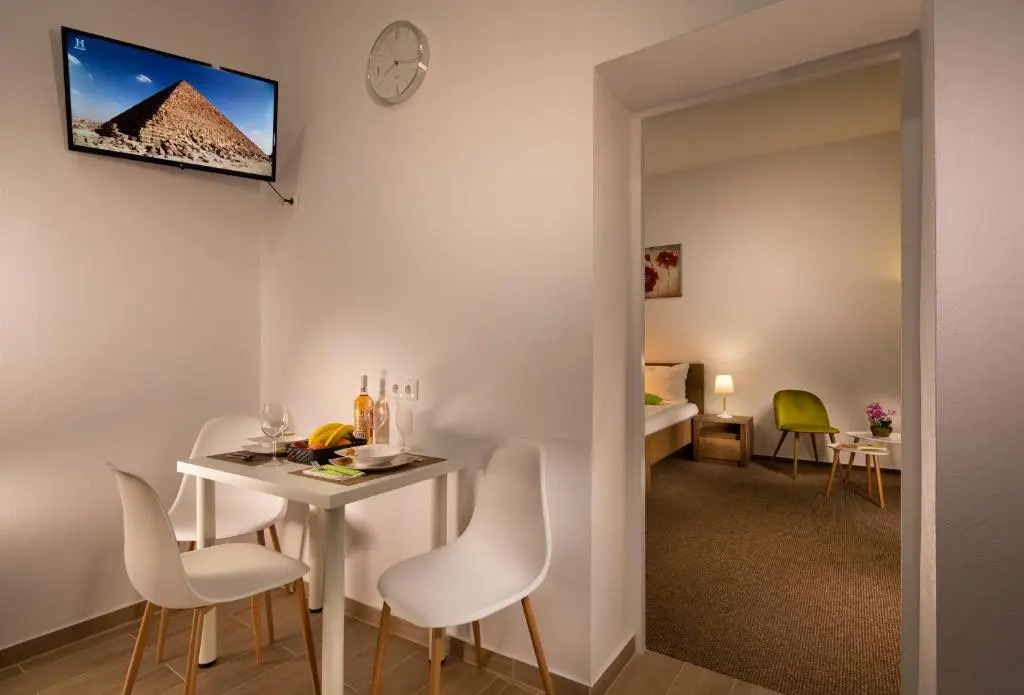 T19 Apartment