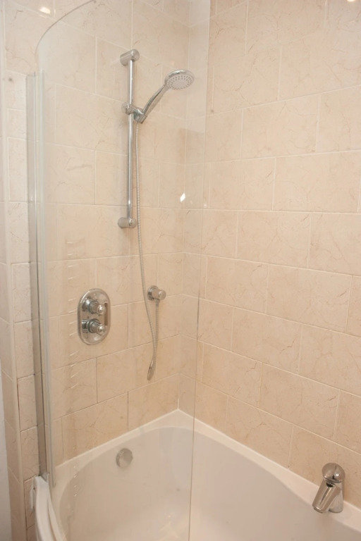 Elegant 1 Bedroom Georgian Flat in Bath