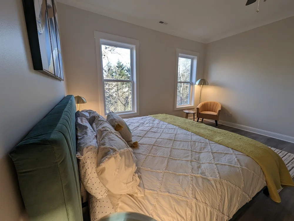 Colony Suite - Bridgegate