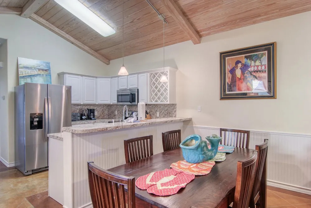 Admirals Quarters 103pb 2 Bedrooms 2 Bathrooms Condo