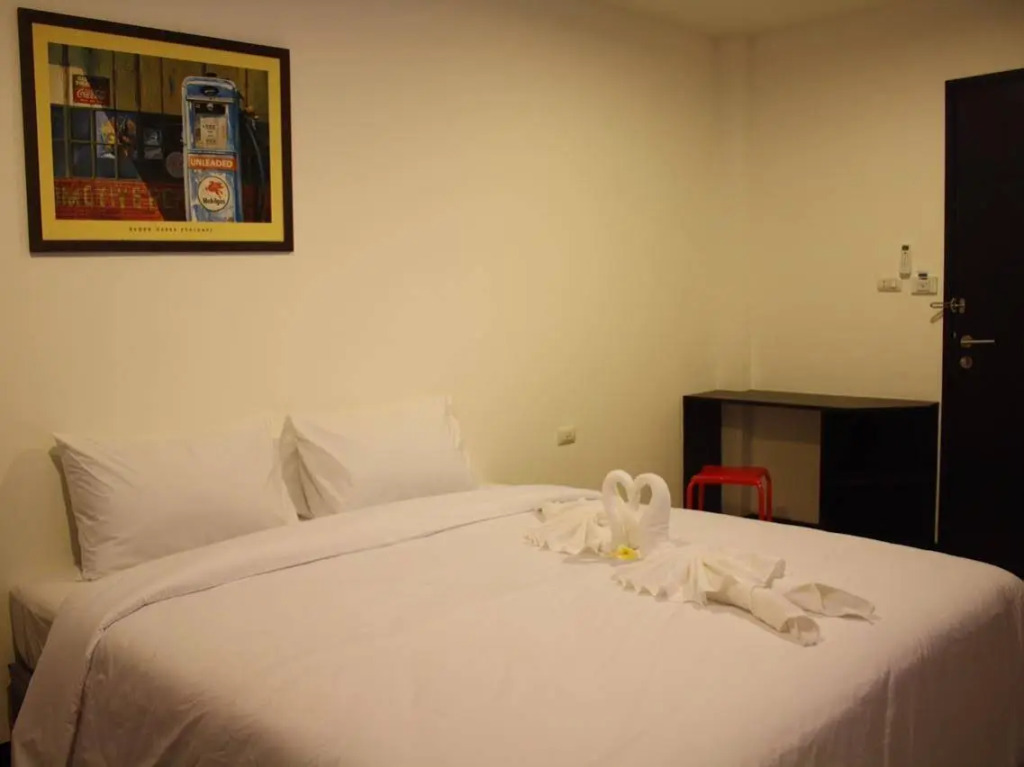 S1 @ Phuket Apartment Service