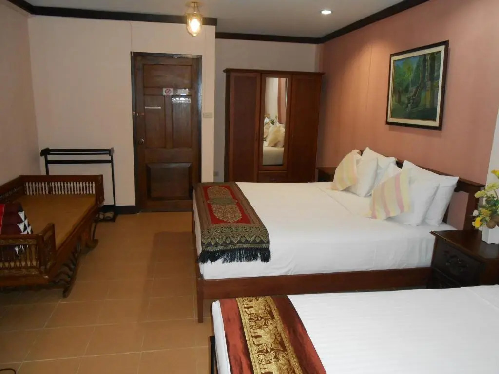 Pissamorn House