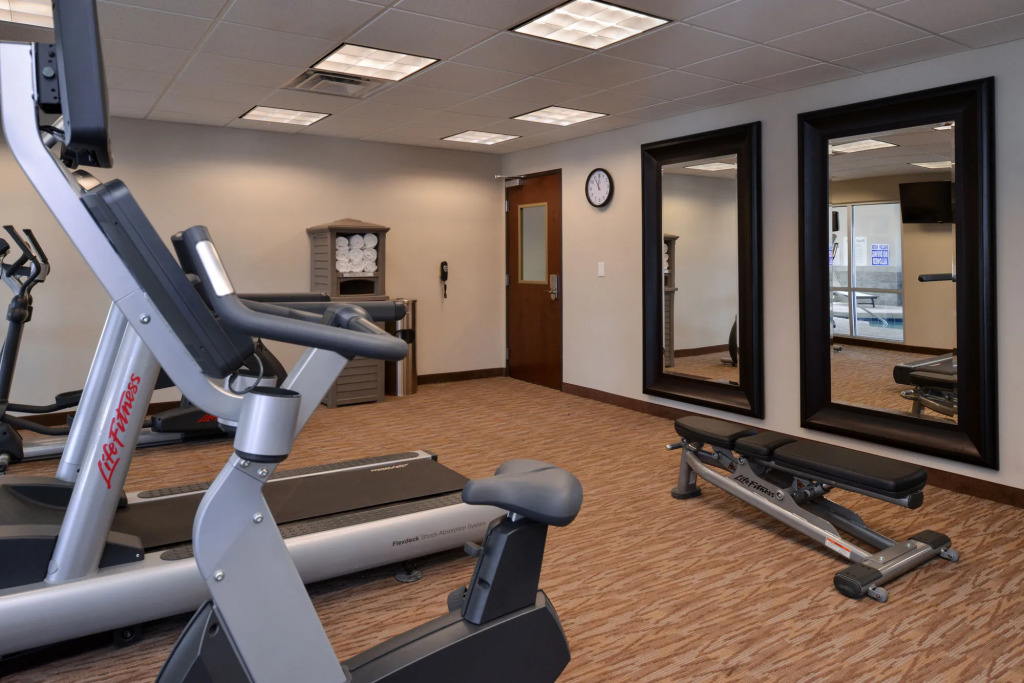 Holiday Inn Express & Suites Williams by IHG
