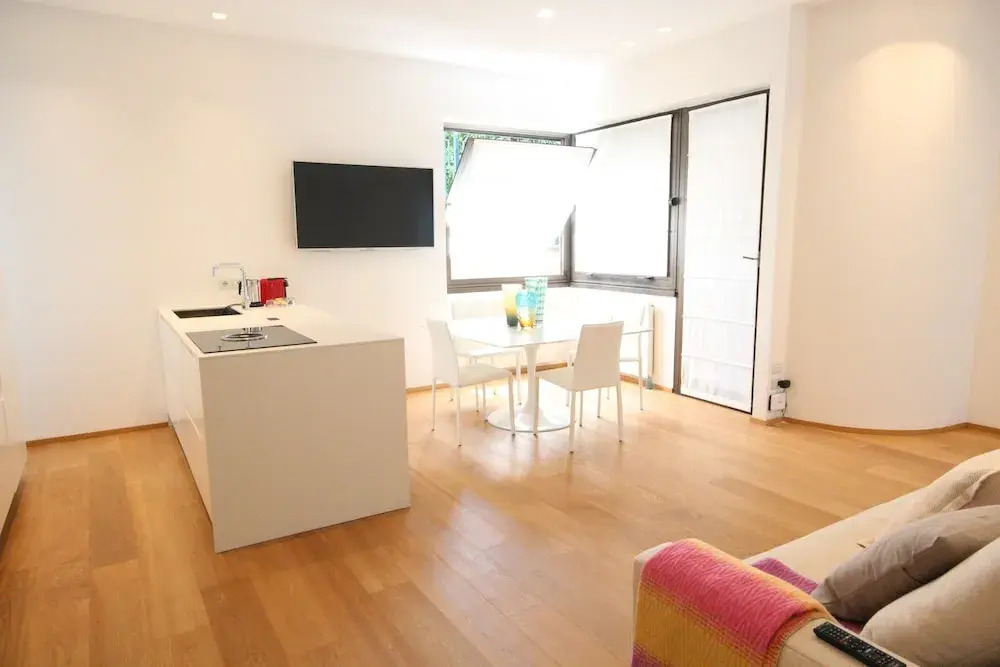 Lario Apartment