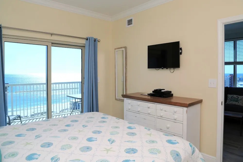 Crystal Tower 1109 2 Bedroom Condo by RedAwning