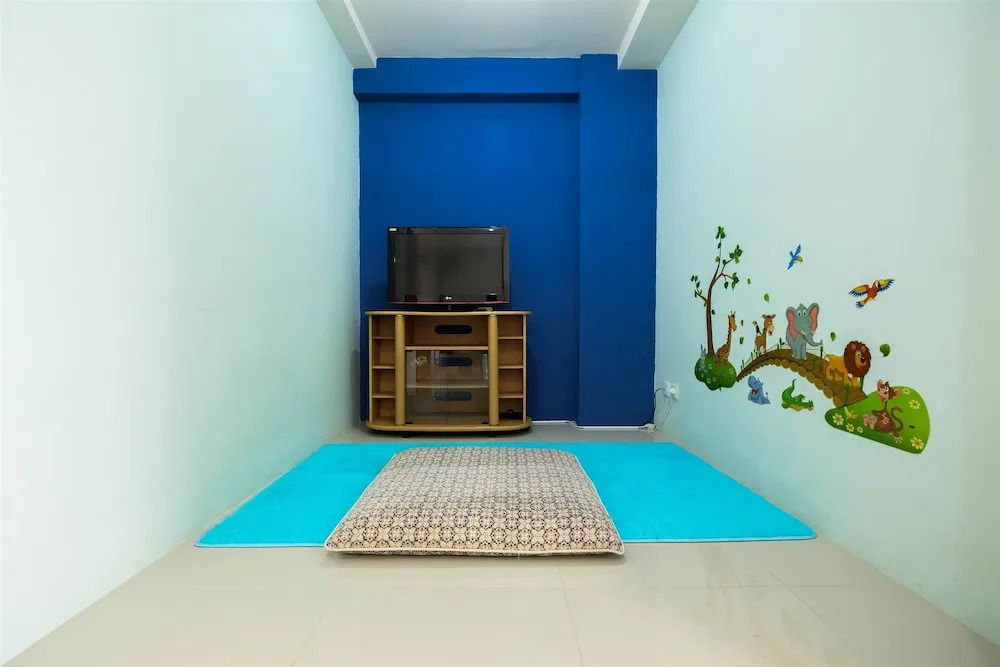 Spacious 1Br the Oak Apartment Near Kelapa Gading
