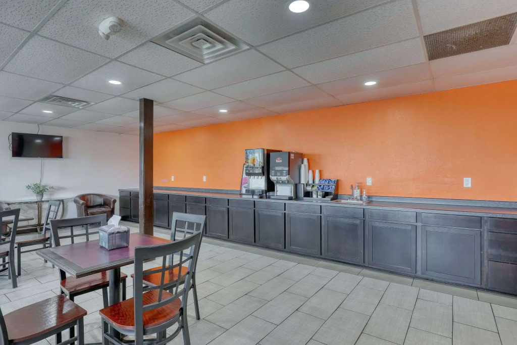 Econo Lodge Neenah