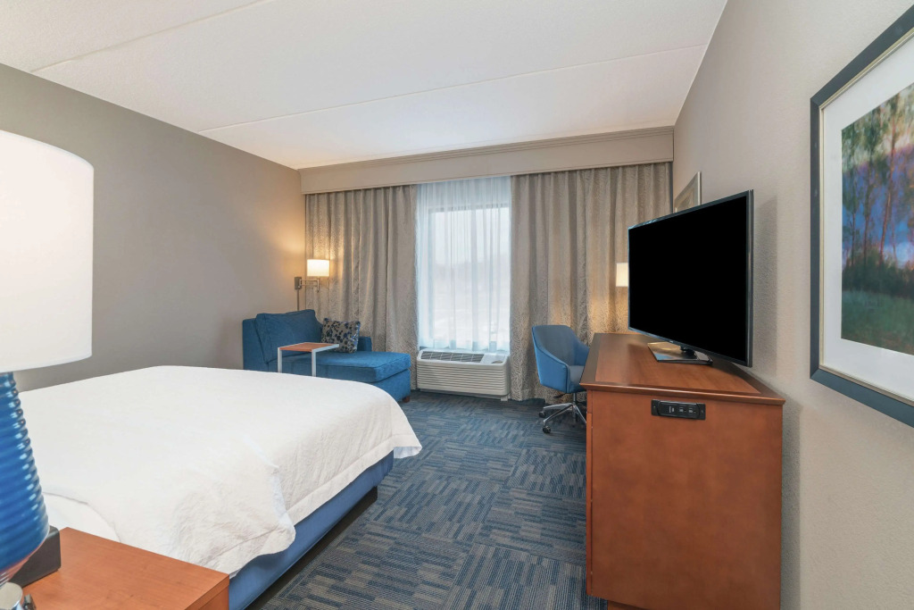 Hampton Inn & Suites Newburgh Stewart Airport, NY