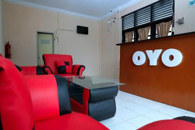 Steze Kost By OYO Rooms