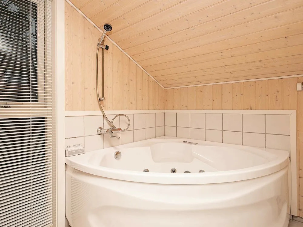 Luxurious Holiday Home in Hals Jutland With Whirlpool