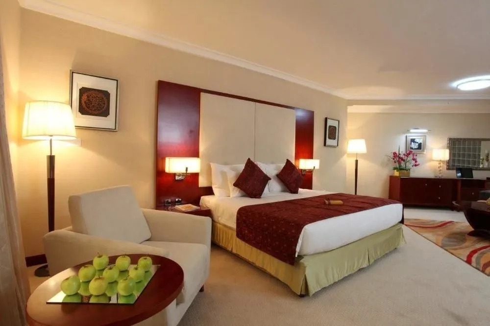 Chelsea Hotel - Guest Room
