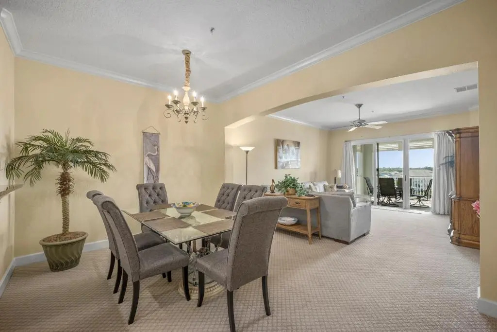 952 Cinnamon Beach, Sleeps 6, 3 Bedroom, WiFi, Elevator, 2 Pools