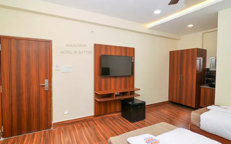 Grand Maalyasa Hotel and Suites, US Consulate Hyderabad 2 Mins walk