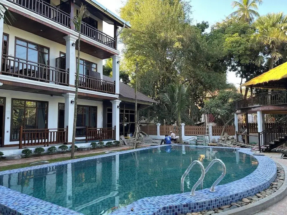 Luang Prabang Dream 1985