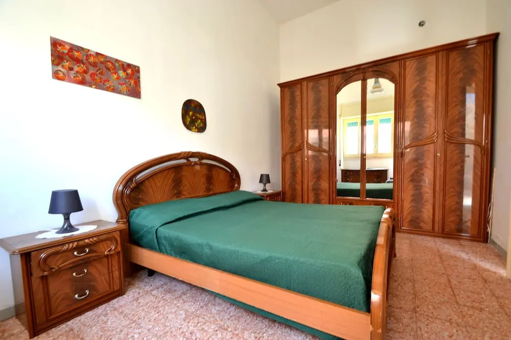 Luce Holiday Home With air Conditioning for 5 Guests