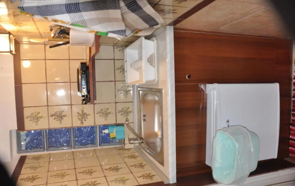 Casa Lela 3...Hydra