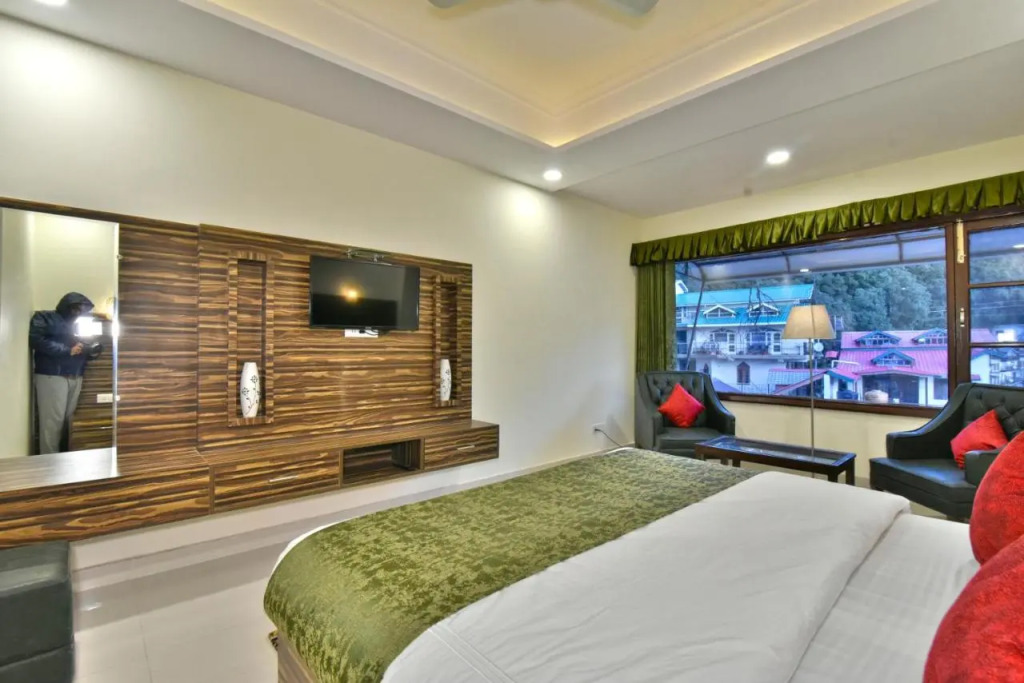 Hotel Comfort Court