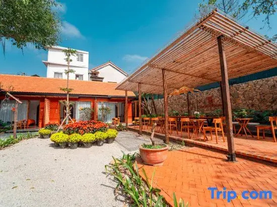 TRUONG PHU HOUSE - HOTEL & APARTMENT