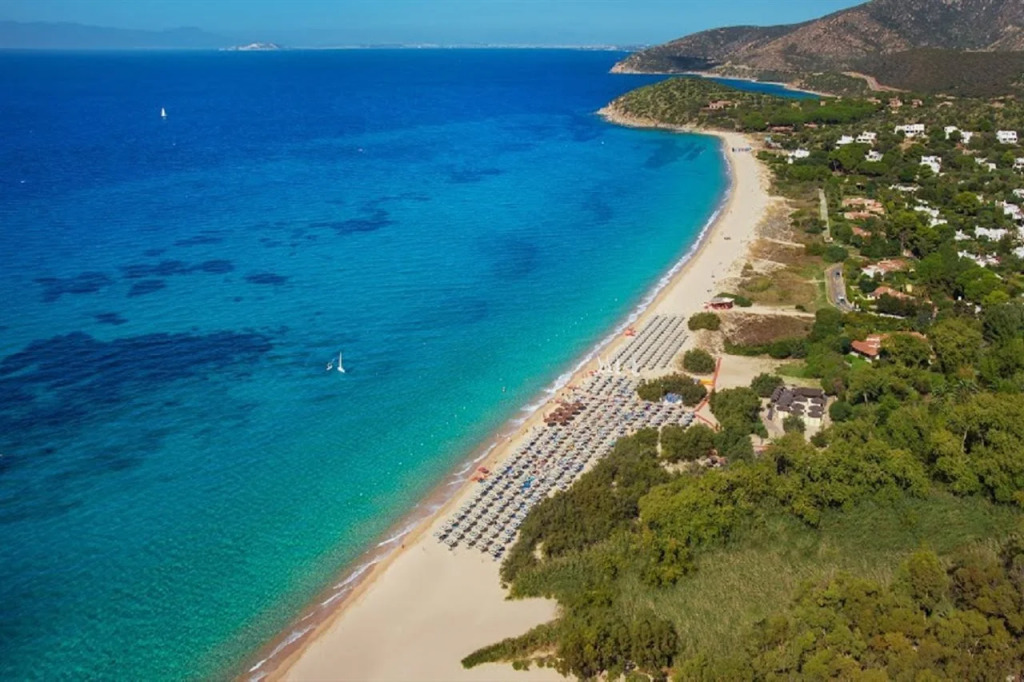 Курортный отель Calaserena Resort