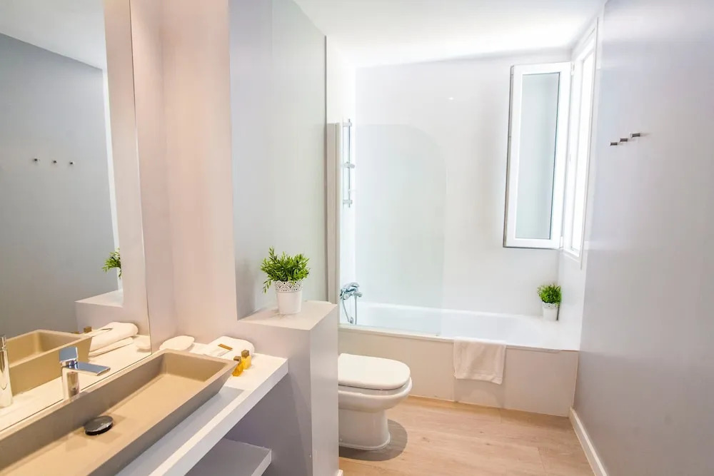Monteros Beach Flat