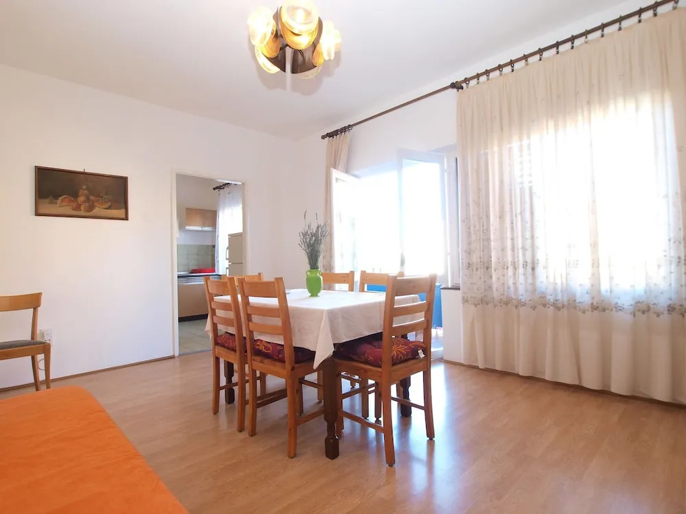 Apartment 1435