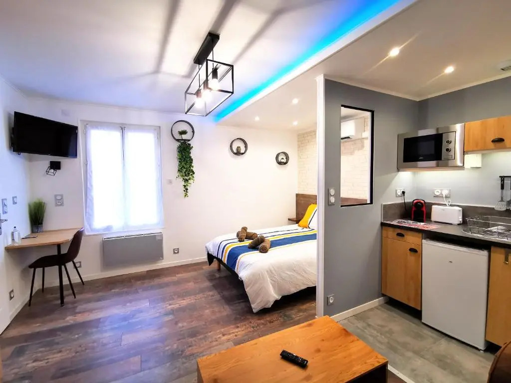 Skyline Residence "Smart-Concept" (Adults Only)