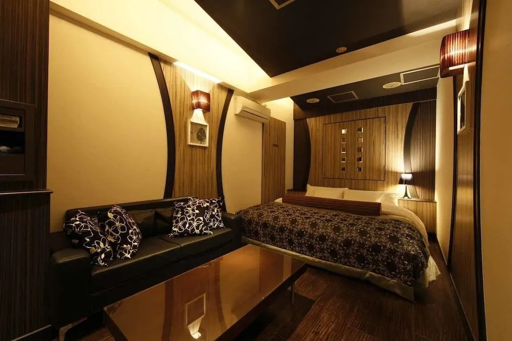 Hotel VARKIN