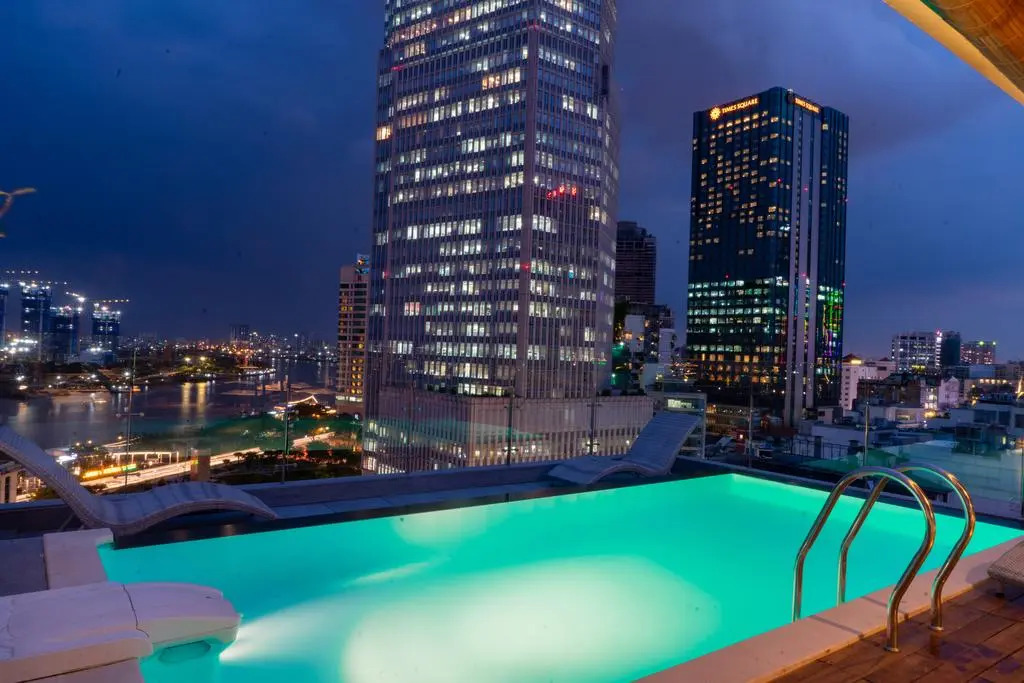 Sky Gem Central Hotel