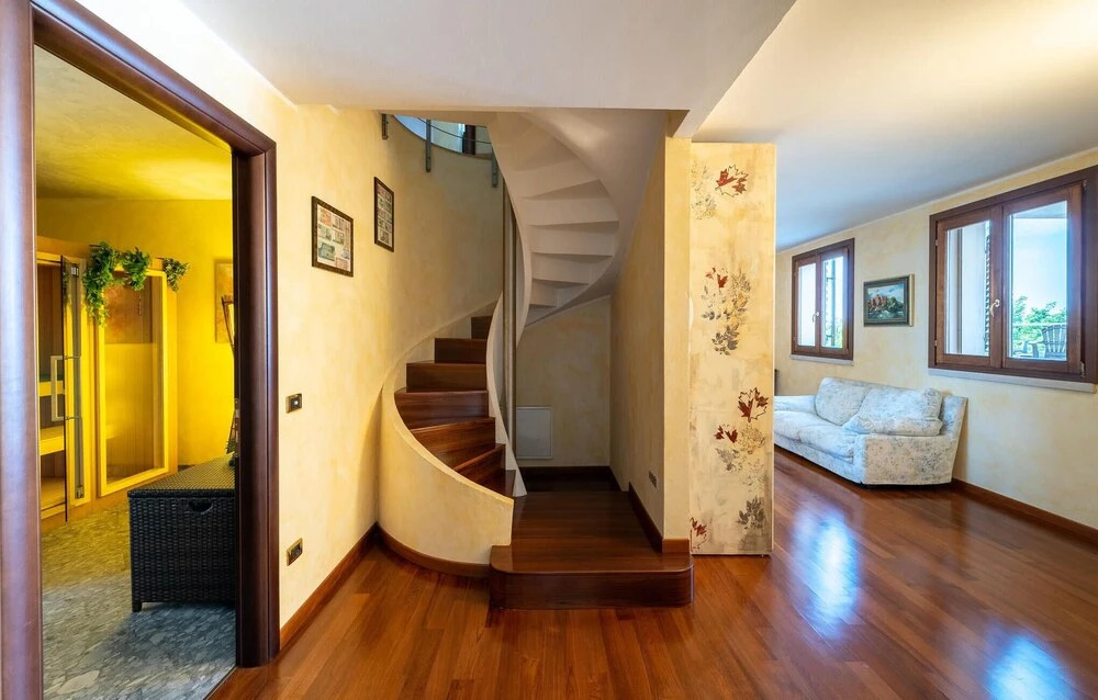 Stunning Home in Albisano With Wifi, Private Swimming Pool and 6 Bedrooms