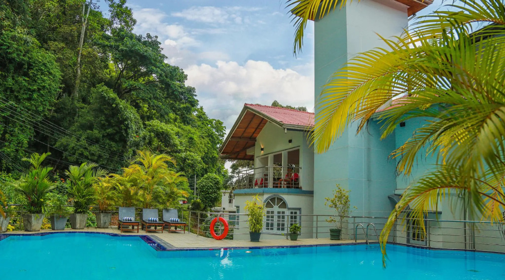Senani Hotel