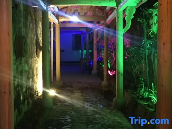 Qingyage Hotel, Luxian County