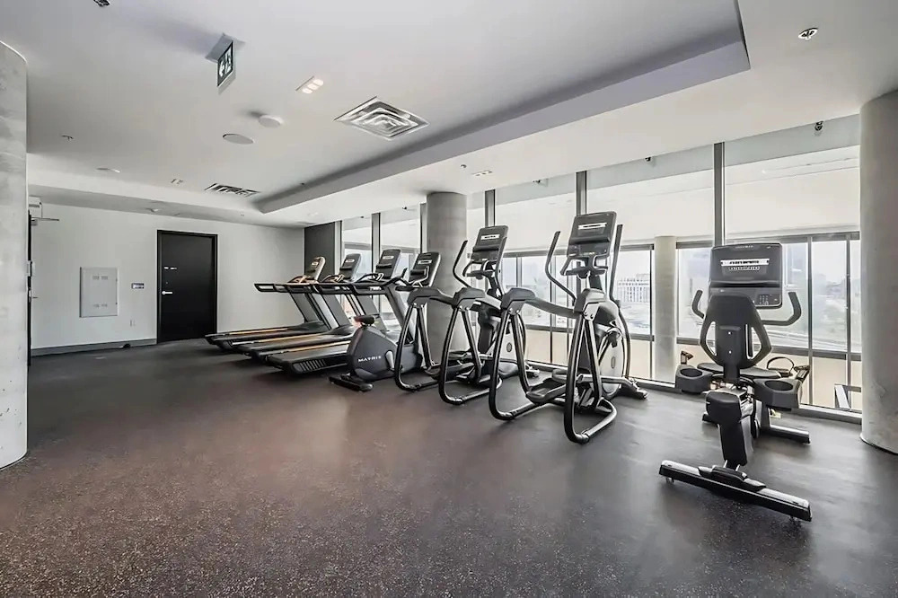 Newly Built 22nd Floor Condo w Stunning Views