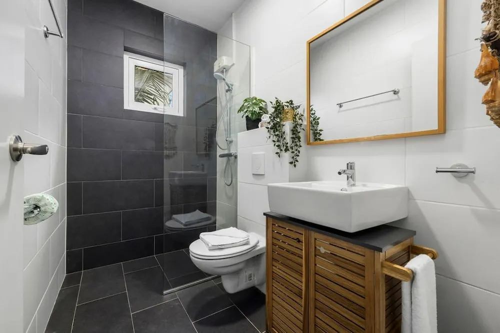 NEW Villa - Beautiful 3BR 2BA With Private Pool