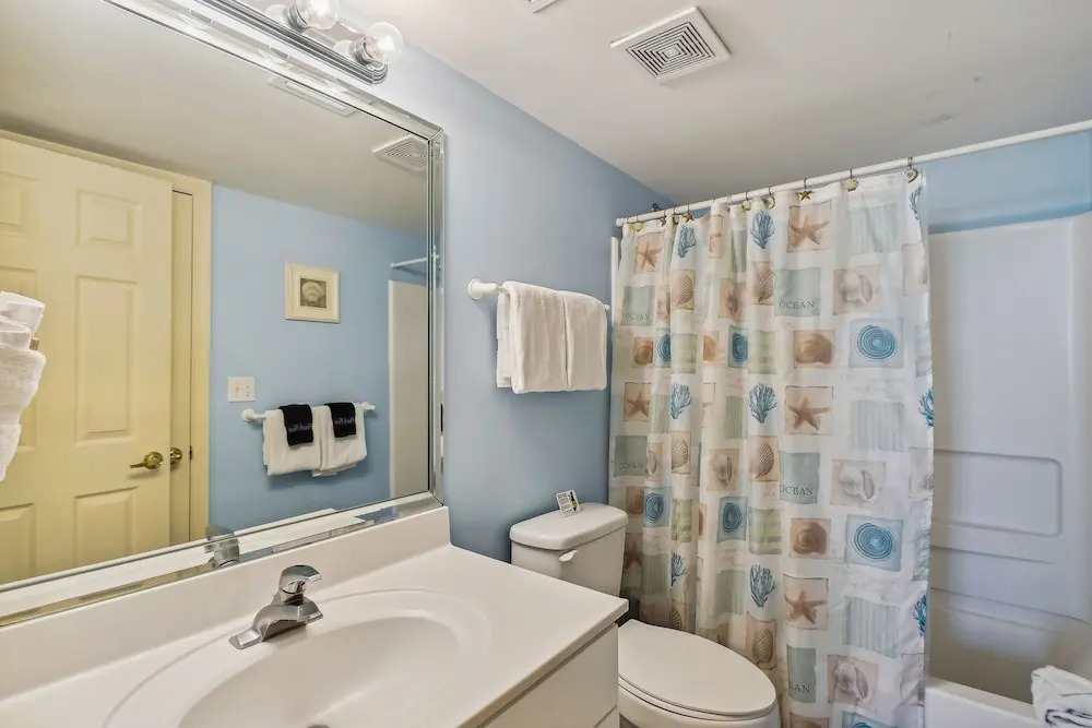 Seacrest 502 is a 2 BR Gulf Front on Okaloosa Island by RedAwning