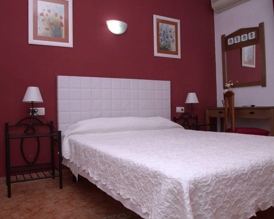ROOMS Los MONTES
