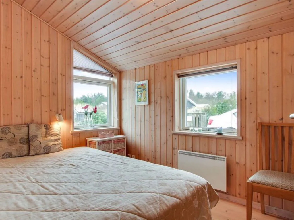 "Sylvia" - 2.3km from the sea in NW Jutland