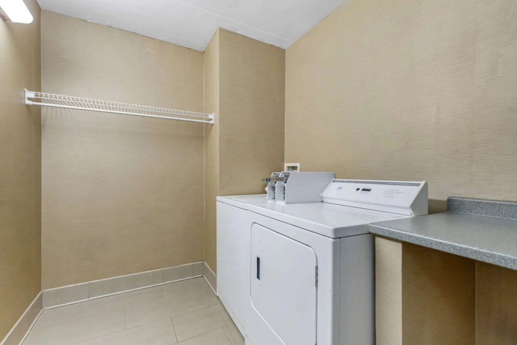 Comfort Inn Herndon-Reston