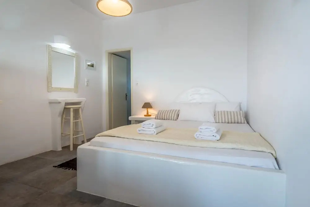 Faros Apartments