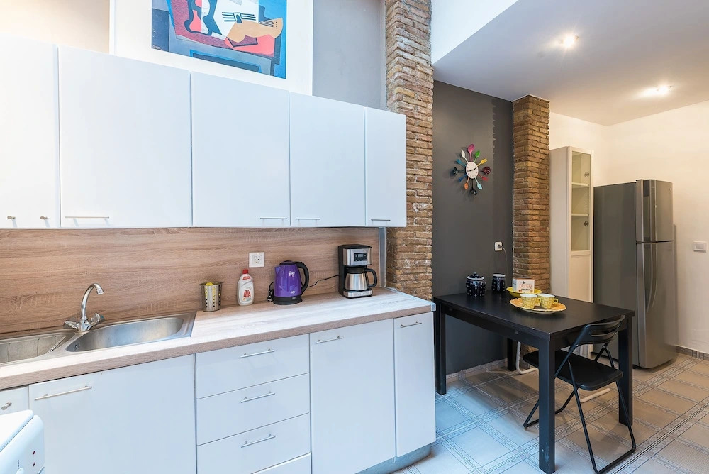 Elegant Kerameikos Apartment