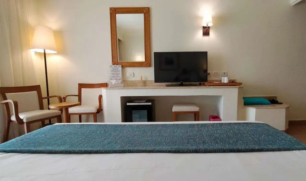 Camel Dive Club & Boutique Hotel