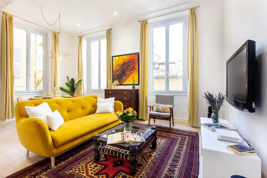 St Vincent - 3 BEDROOMS, MAGNIFICENT,VASTE, SUNNY, A/C, WIFI