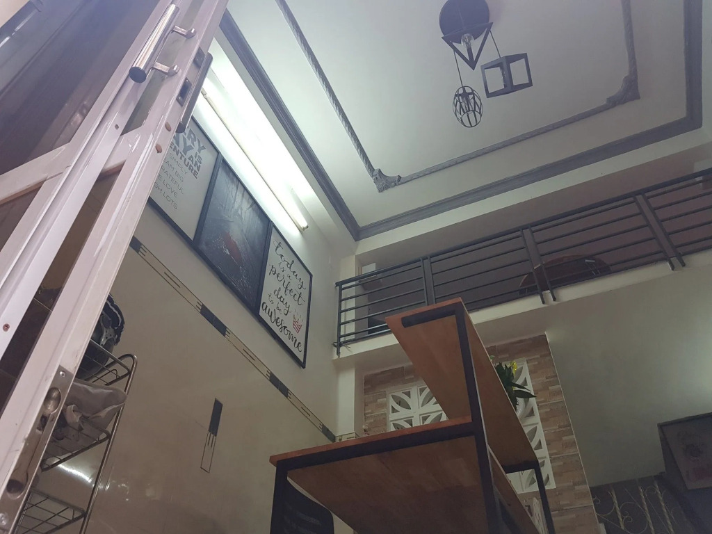 Travel Home - Hostel