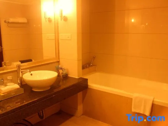 Foshan Xinruncheng Hotel